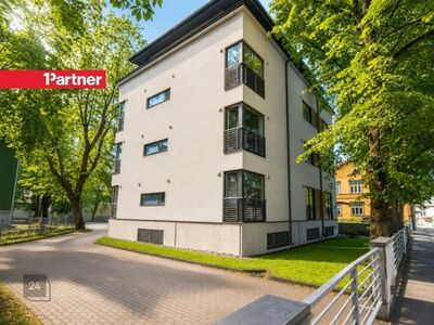 Üürile anda 2-toaline korter Kadriorus – parkimiskoht hoovis