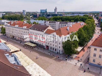 Üürile anda bürooruumid ajaloolises Tartu südames Raekoja platsil
