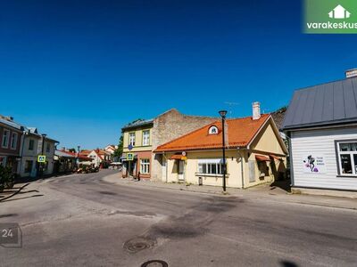 Turismiinfokeskuse hoone Haapsalus - Karja 15!