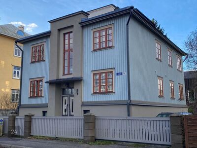 Kesklinna parim diil-rõdu, panipaik, oma hoov