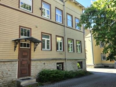 Rahulik piirkond. Sisustatud korter kesklinnas.