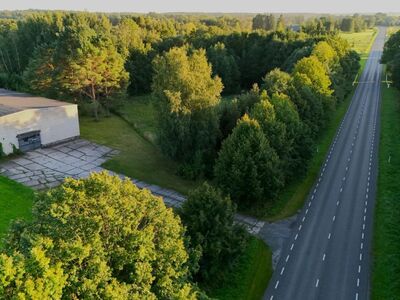 Hea nähtavusega 1055m2 äripind