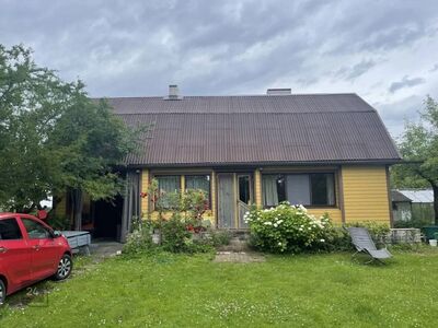 Müüa suvila arenevas Aespa külas