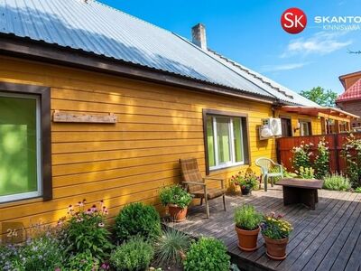 Kena kodu väikeses kahe korteriga majas