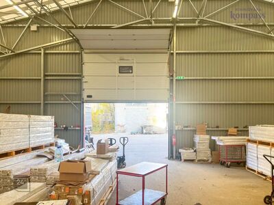 625 m²