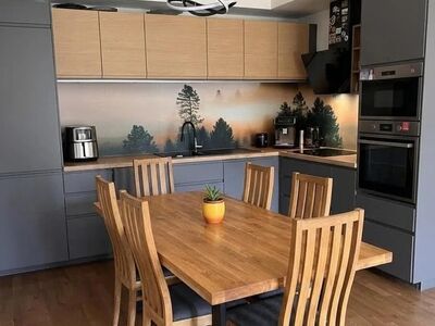 Ränilinna pärl-hiidterrassi + saunaga korter!