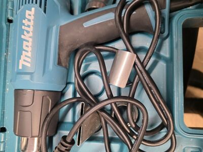 Makita kuumaõhuföön HG5030