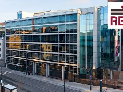 Esimese korruse äripind südalinna tiheda liiklusega ristmikul