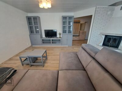 Värskelt renoveeritud 3-toaline korter Voka keskuses!