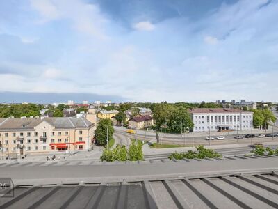 Läbi kahe korruse!  Parima vaatega korter.
