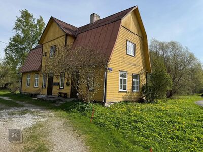 Aiaga maja, eraldi sissepääs !!!