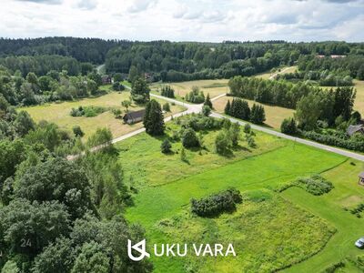 Sinu tükike Šveitsi Viljandimaal - 3704 m² vabadust Tääksi külas