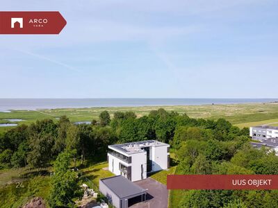 Uus kümne korteriga elamu paikneb Mai elamupiirkonna veerel, mis on aastakümneid olnud linnaelanik