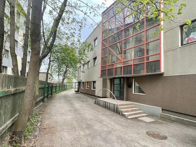 Büroopind Kesklinnas oma parkimiskohtadega!