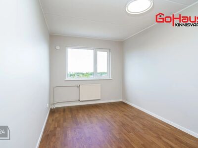 Renoveeritud / Parkimiskoht / Panipaik / Vaba