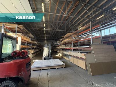 Üürile anda Vitamiini tn 7 ärikvartalis plekk-viilhallis pinnaga 180 m², lisaks millele saaks va