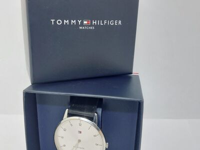 Käekell Tommy Hilfiger 159.1.14.2587
