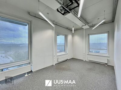 ILUS KABINETTSÜSTEEMIS BÜROO MUSTAMÄE TEHNOPOLIS