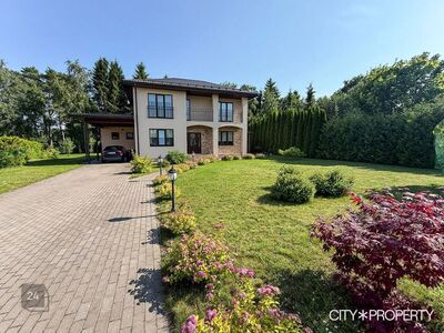 Müüa kaunis kahekorruseline eramu Haaberstis