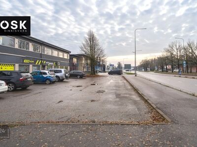 Värskelt renoveeritud büroo/teeninduspind