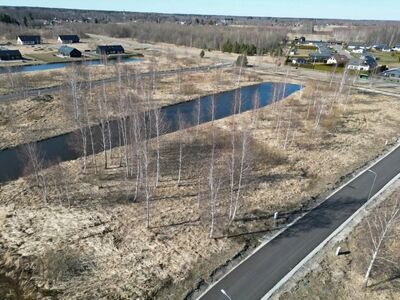Järveäärne krunt