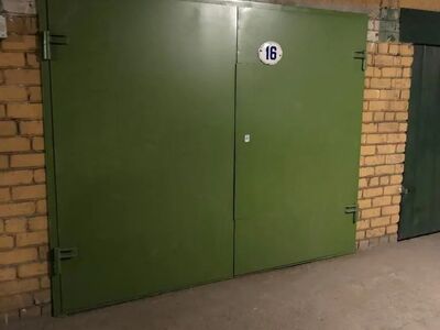 Kuiv maapealne garaaž