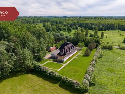 Kõrghaljastuse ja tiigiga 2,8 ha kinnistu koos suure majaga