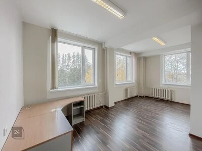 Valgusküllane bürooruum! Tasuta parkimine!