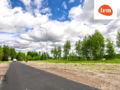 Korterelamumaa kinnistu Pärnu linna vahetus läheduses.