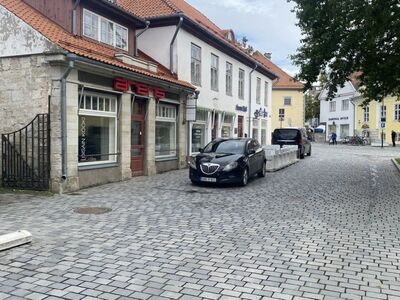 Üürile anda äripinnad Holostovi kompleksis!!!