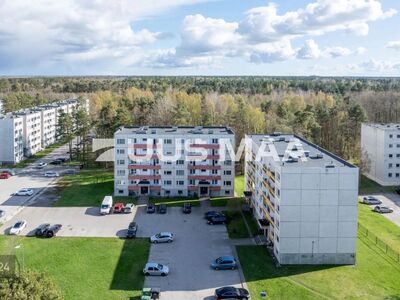 PRIVAATNE KORTER METSA KÕRVAL