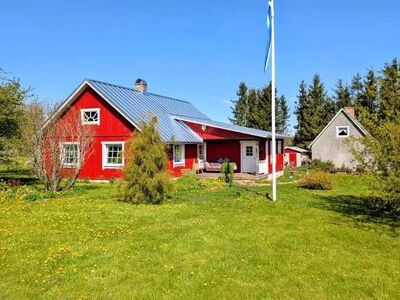 Hea juurdepääsuga suur talukompleks!