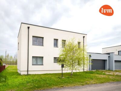 LISAKS 10 000 VÄÄRTUSES KÖÖGIMÖÖBEL!