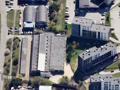 Garaaž asub HÜ Mäealuse Garaaž kompleksis teisel korrusel