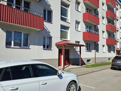 Müüa hubane 3-toaline korter Mustamäel — ühes linna rohelisemas ja mugavamas piirkonnas!Korter