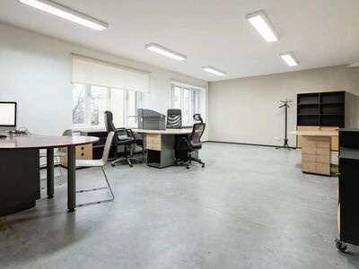 Üürile anda büroopind hoone 2.korrusel!