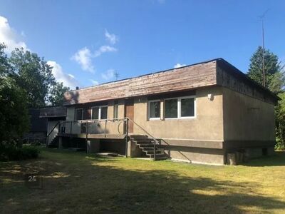 3 hoonet 2,5ha elamumaal,Haapsalu lähedal.
