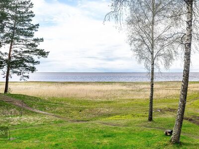Ilus, suur kõrghaljastatud kinnistu mere lähedal!