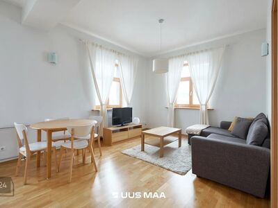 Hubane ja heade vaadetega 2-toaline sisustatud kodu südalinnas!