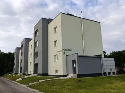 Pakkumisel on soe ja valgusküllane korter hinnatud Toila alevikus