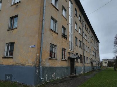 Oksjon: 2 tuba, Kohtla-Järve, Vahtra tn 8-18