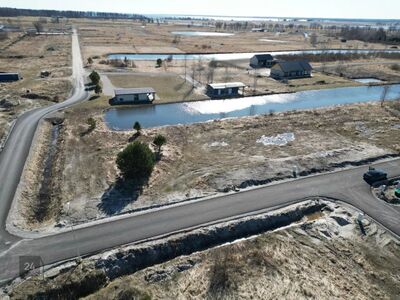 Järveäärne krunt