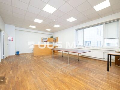 ÄRIPIND

Pakume üürile kaks 16 m² suurust kabinetti, mis asub hoone 3