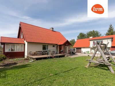 Kaks hubast maja Saadjärve lähedal!