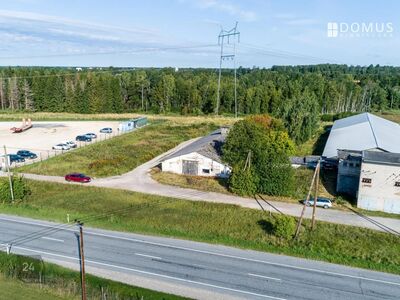 Tootmismaa lühikese autosõidu kaugusel Tartust.