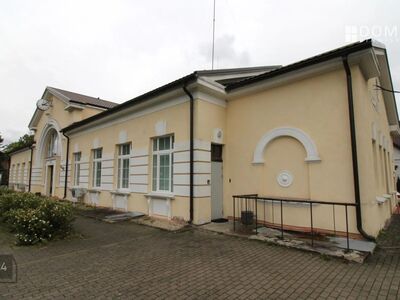 ÜÜRIDA STIILNE JA VALGUSKÜLLANE ÄRIPIND VILJANDI RAUDTEEHOONES!