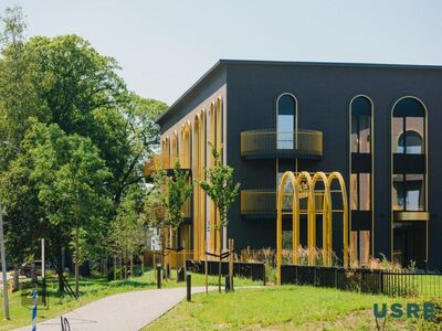 Erakool, spordiklubi- 2 min jalutuskäigu kaugusel