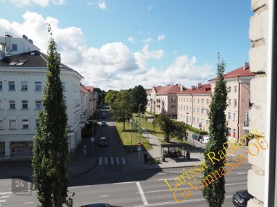VALGUSKÜLLANE JA MUGAV KORTER KOPLIS VAATEGA