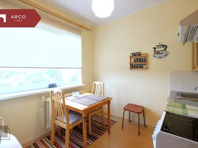 Müüa 2-toaline korter Võhmas, Kalevi tn 6 korterelamus!

Kena, avar korter, suurusega 46,3 m²