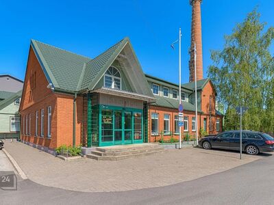 2 maja ühe hinnaga + 387 m2 akendega pööningut